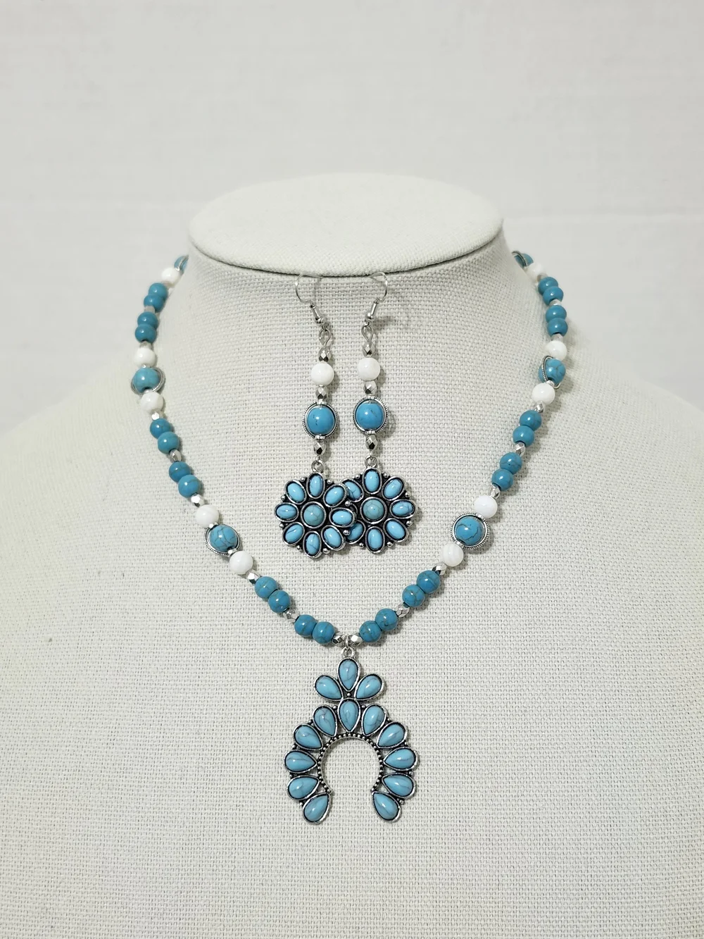 Blue Stone Bead Necklace & Earring Set Floral Shell Statememt Handmade New